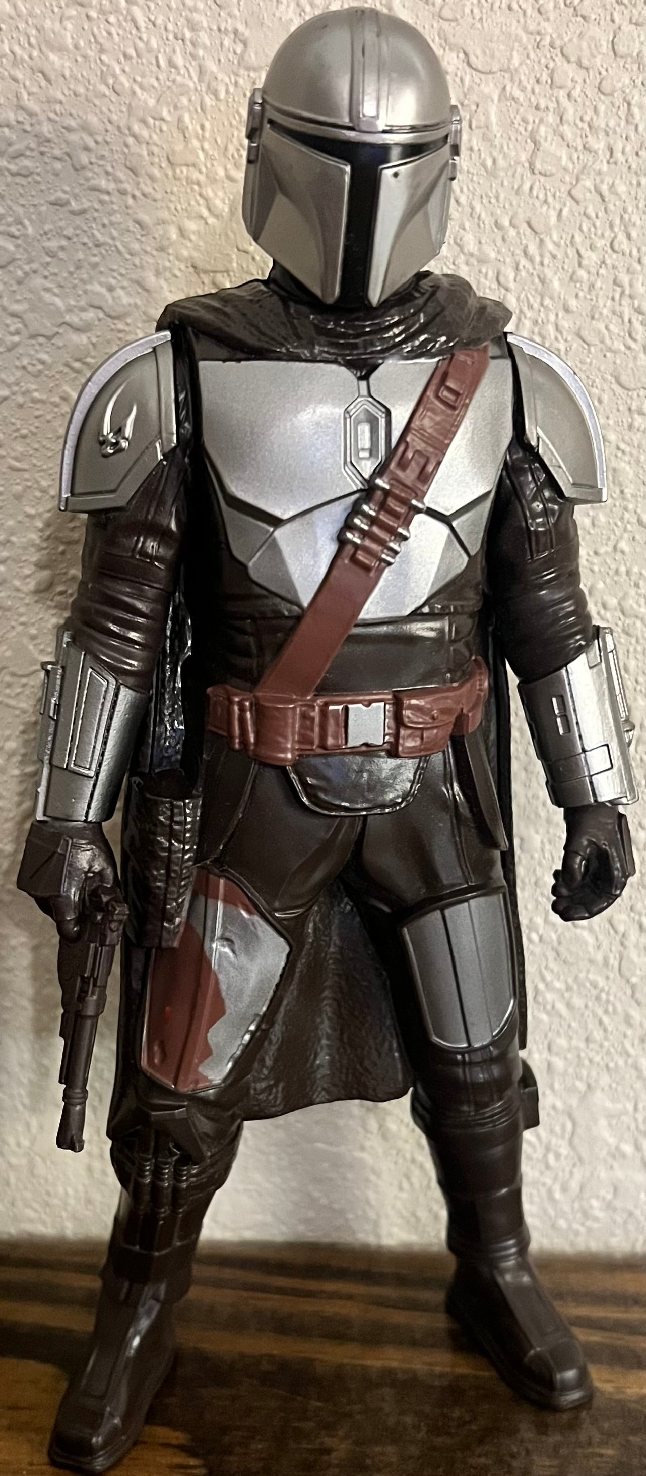 9” Mandalorian Action Figure