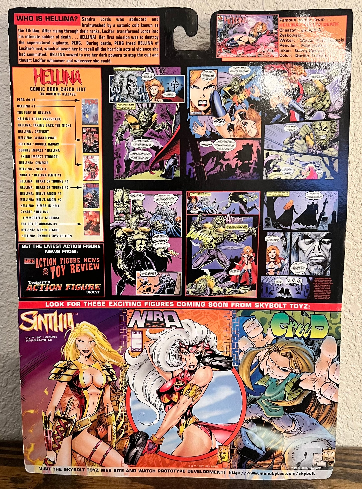 1997 Skybolt Toyz Hellina Mega Action Figure