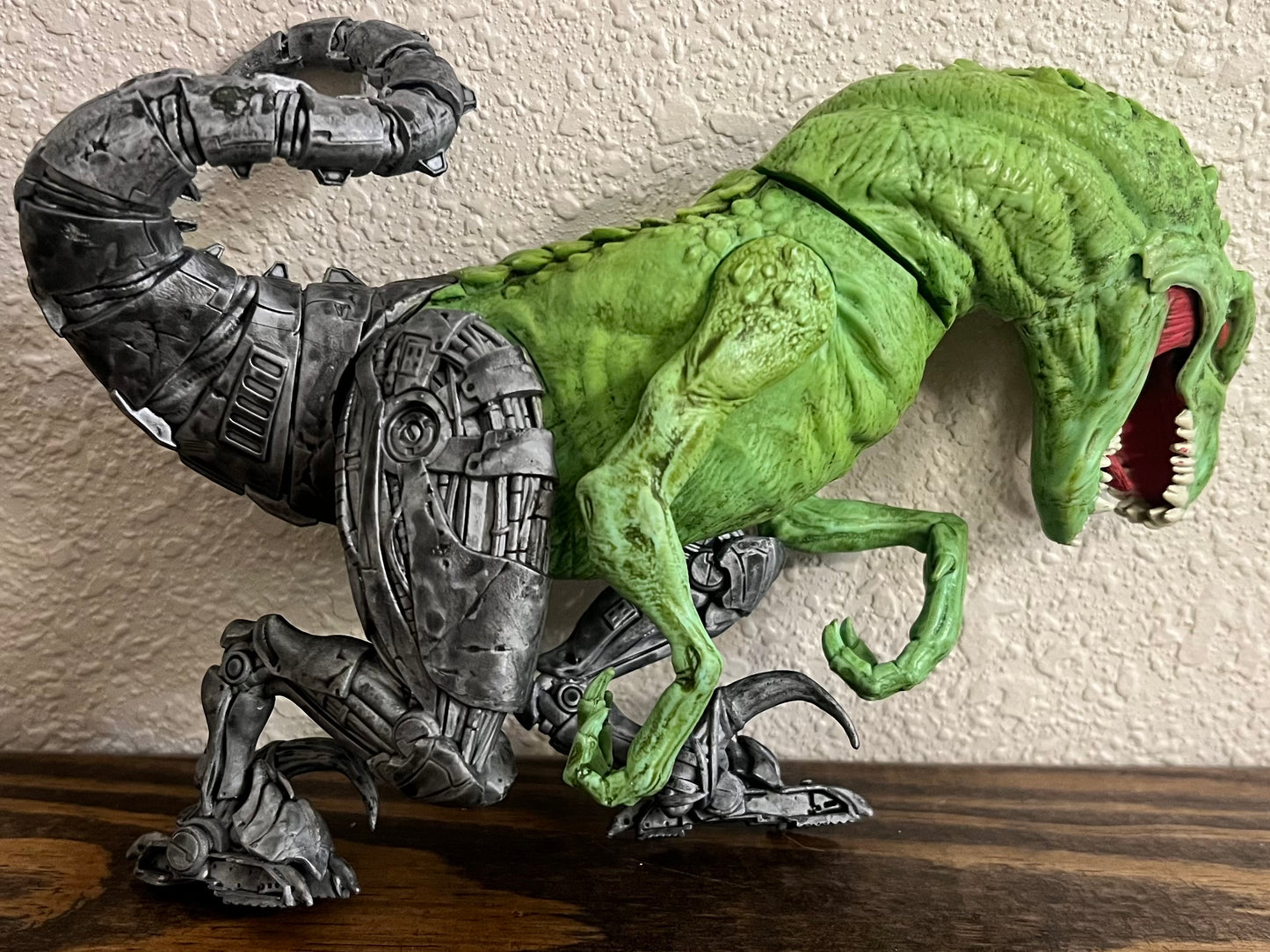 Mcfarlane Raw10 Mech Dinosaur Raptor Action Figure