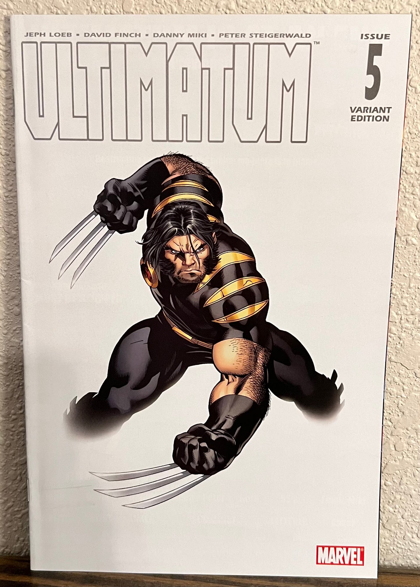 Ultimatum #5 Incentive Cover 1:25 Ed McGuinness Wolverine Variant