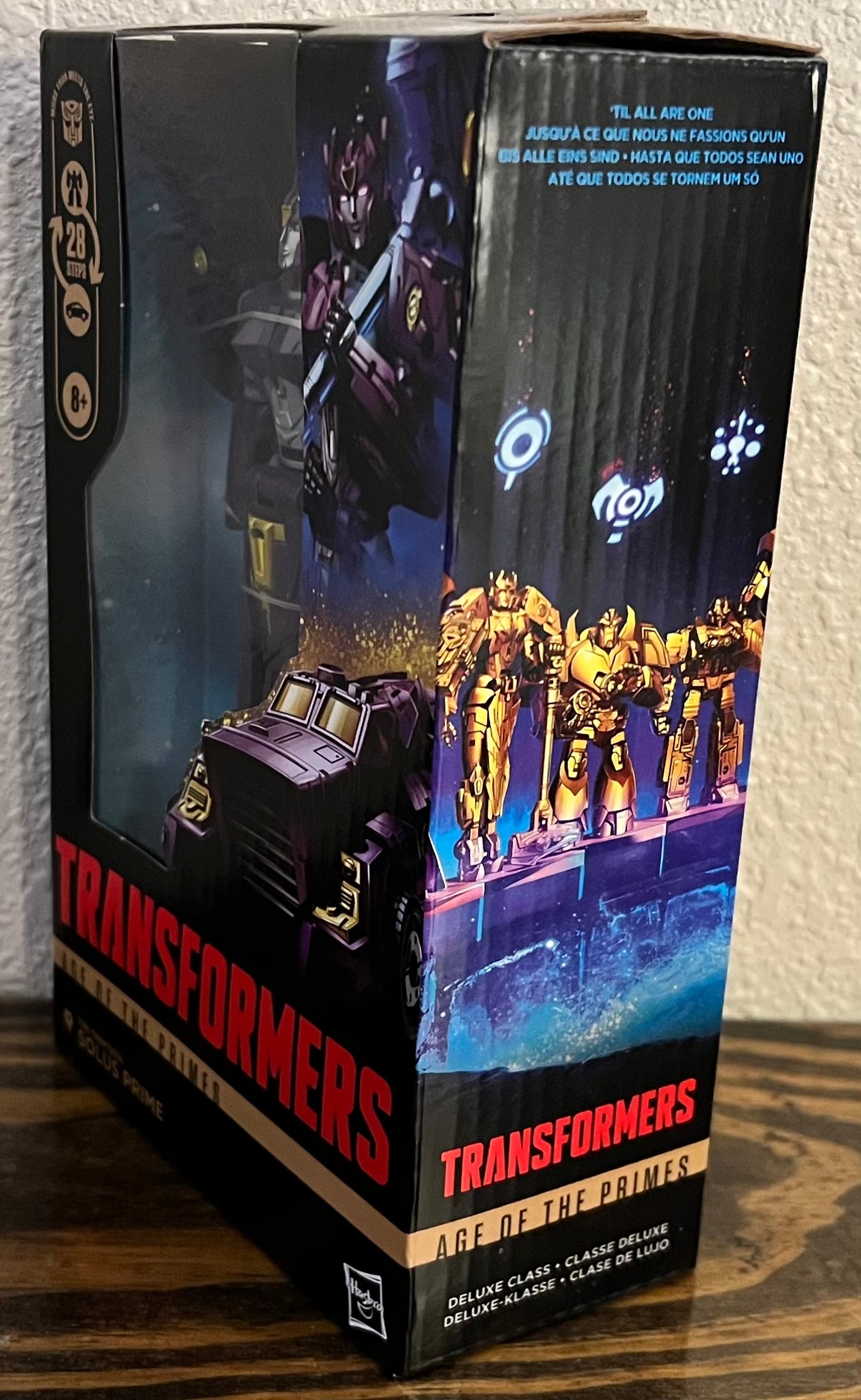 Transformers Age of Primes Solus Prime Deluxe Class Figure