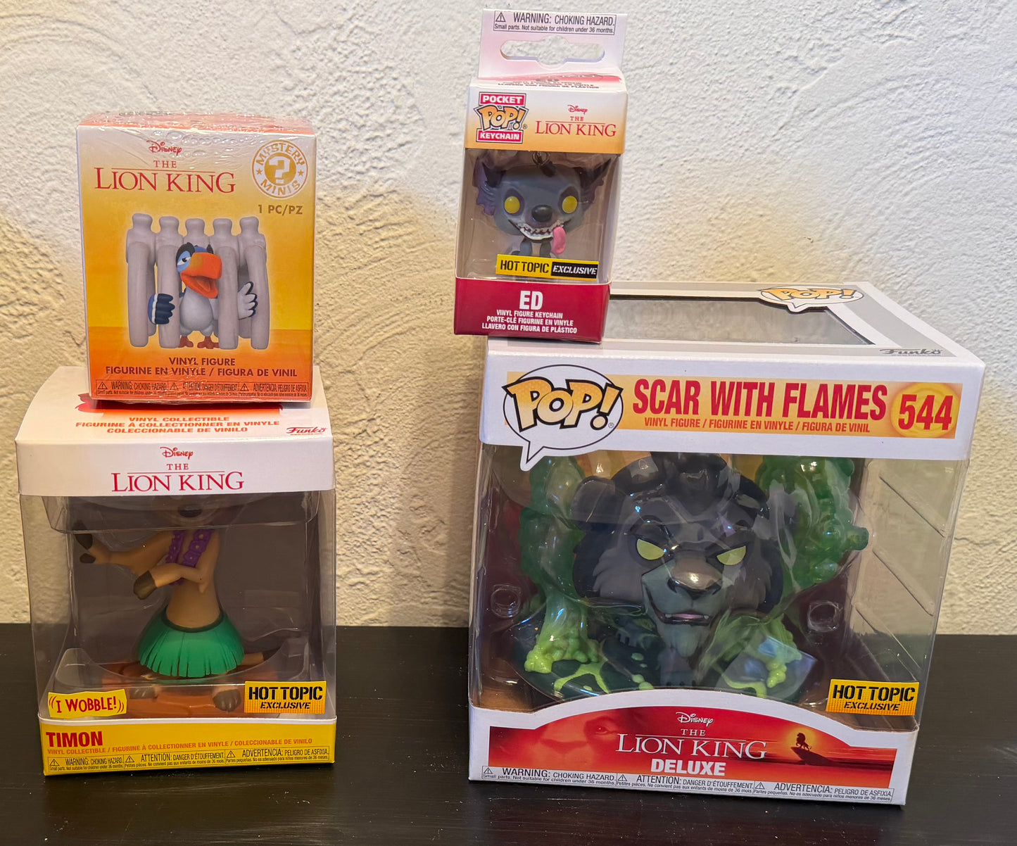 Funko Pop Disney The Lion King Hot Topic Exclusive Deluxe Box Scar with Green Flames #544