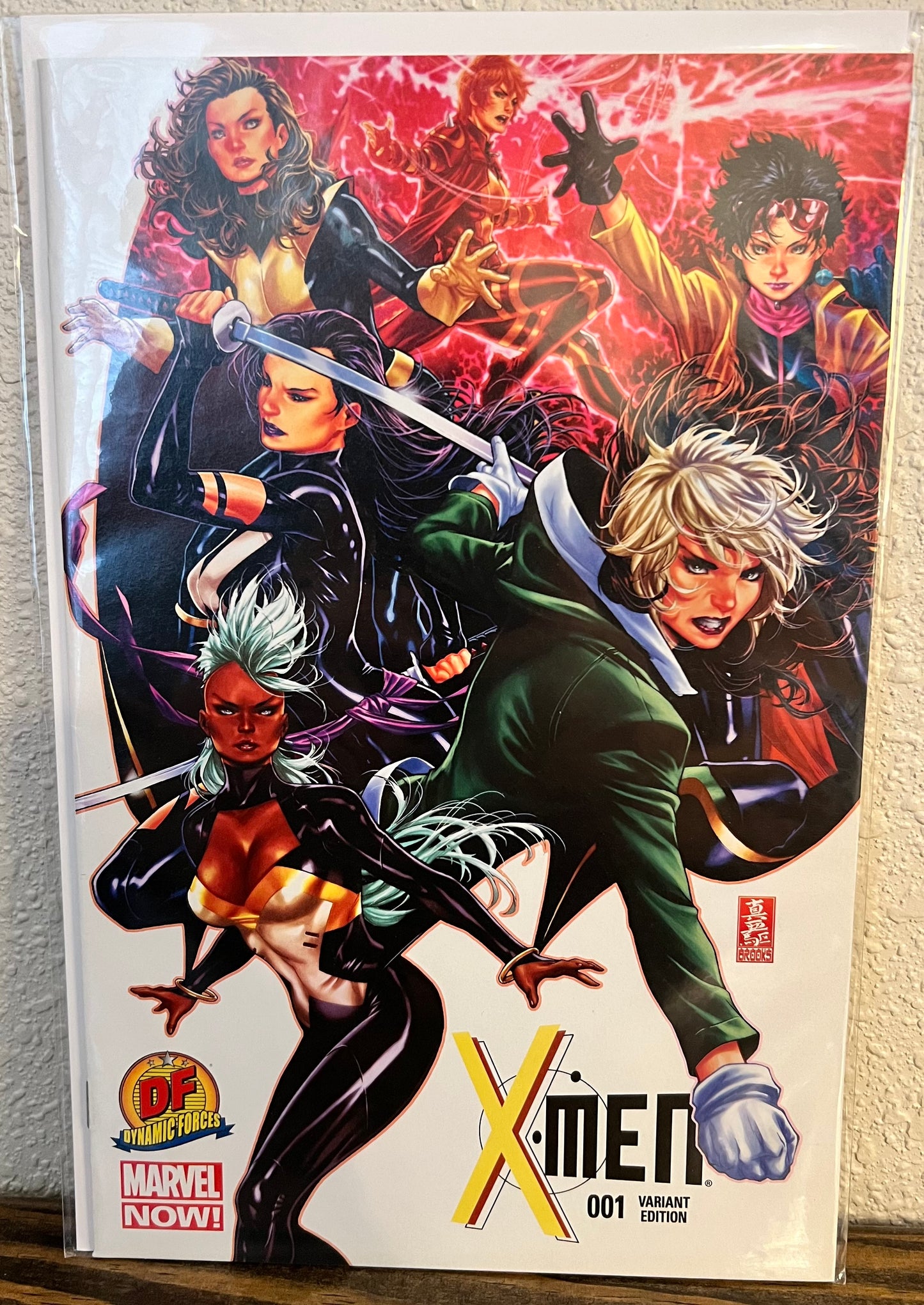 X-MEN #1 - MARK BROOKS DF VARIANT LTD 3000 W/COA - 2013 MARVEL COMICS