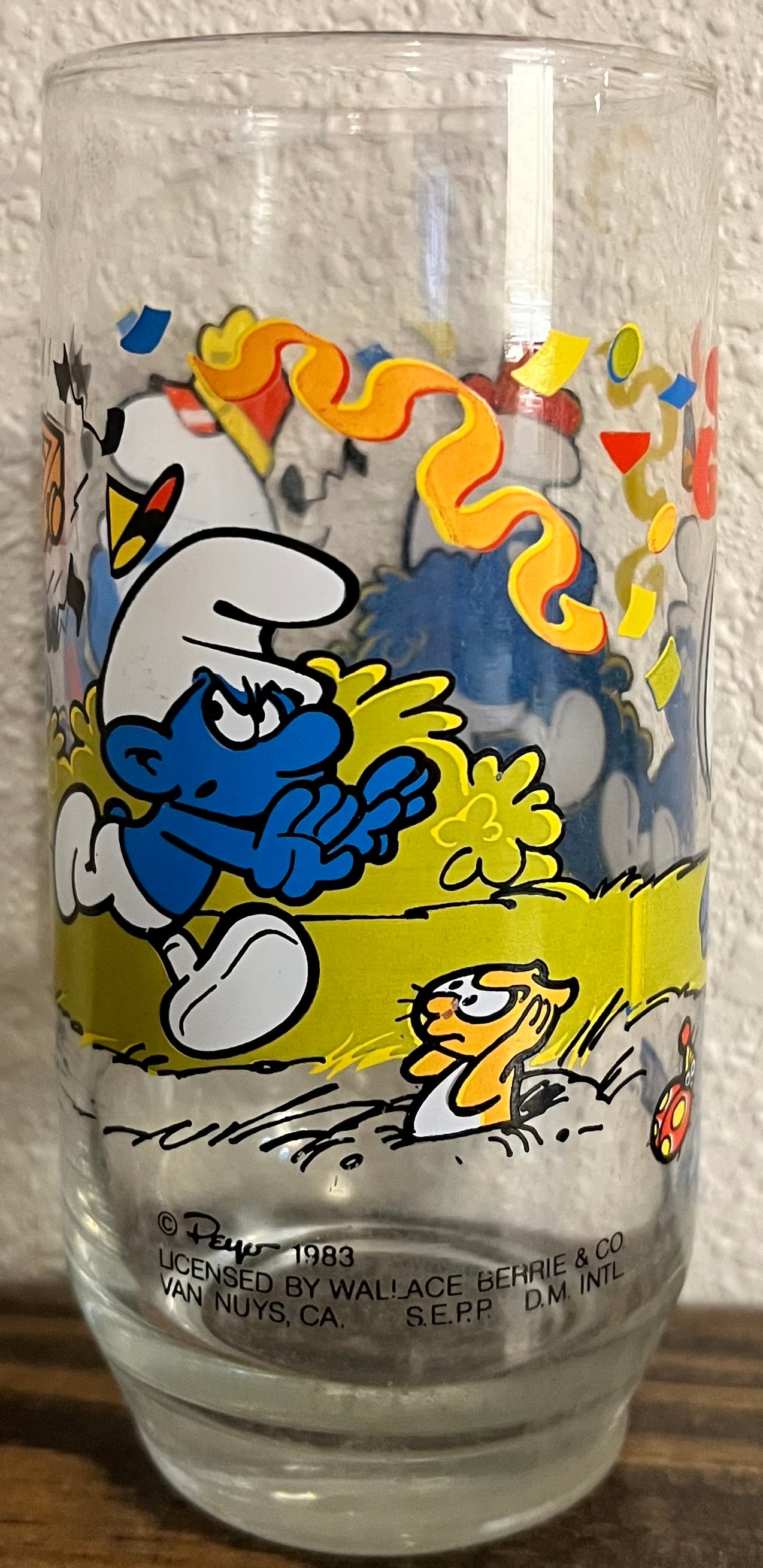 Vintage 1983 Original Peyo Harmony Smurf Glass