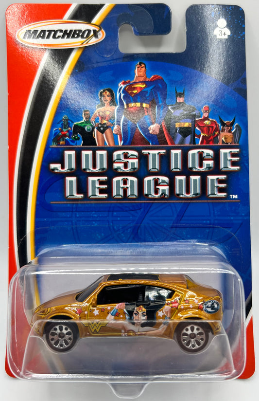 Matchbox Justice League Series Wonder Woman gold Pontiac Piranha 2003