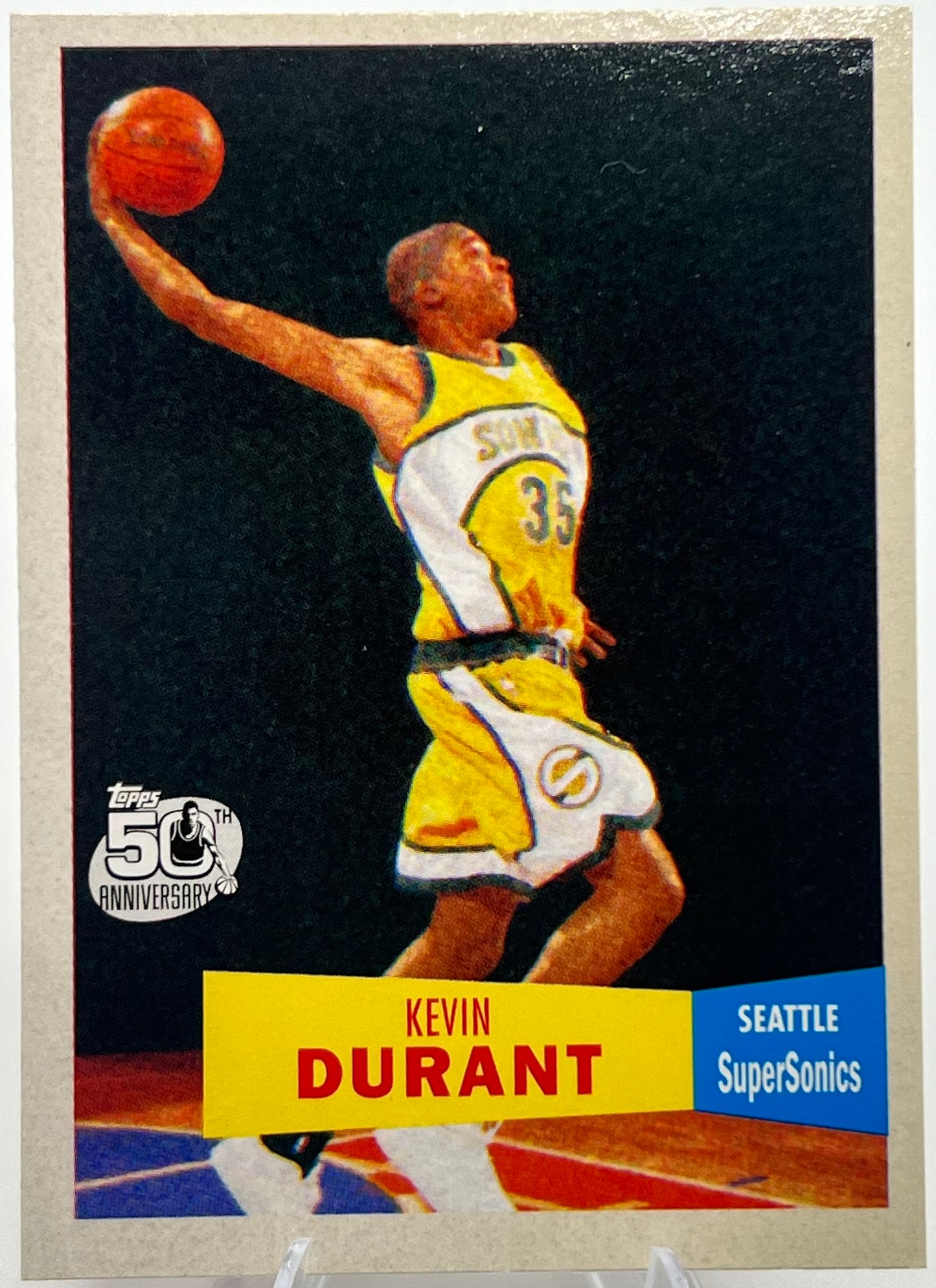 2007-08 Topps 50th Anniversary Kevin Durant 1957 Retro Variant Rookie Basketball Card