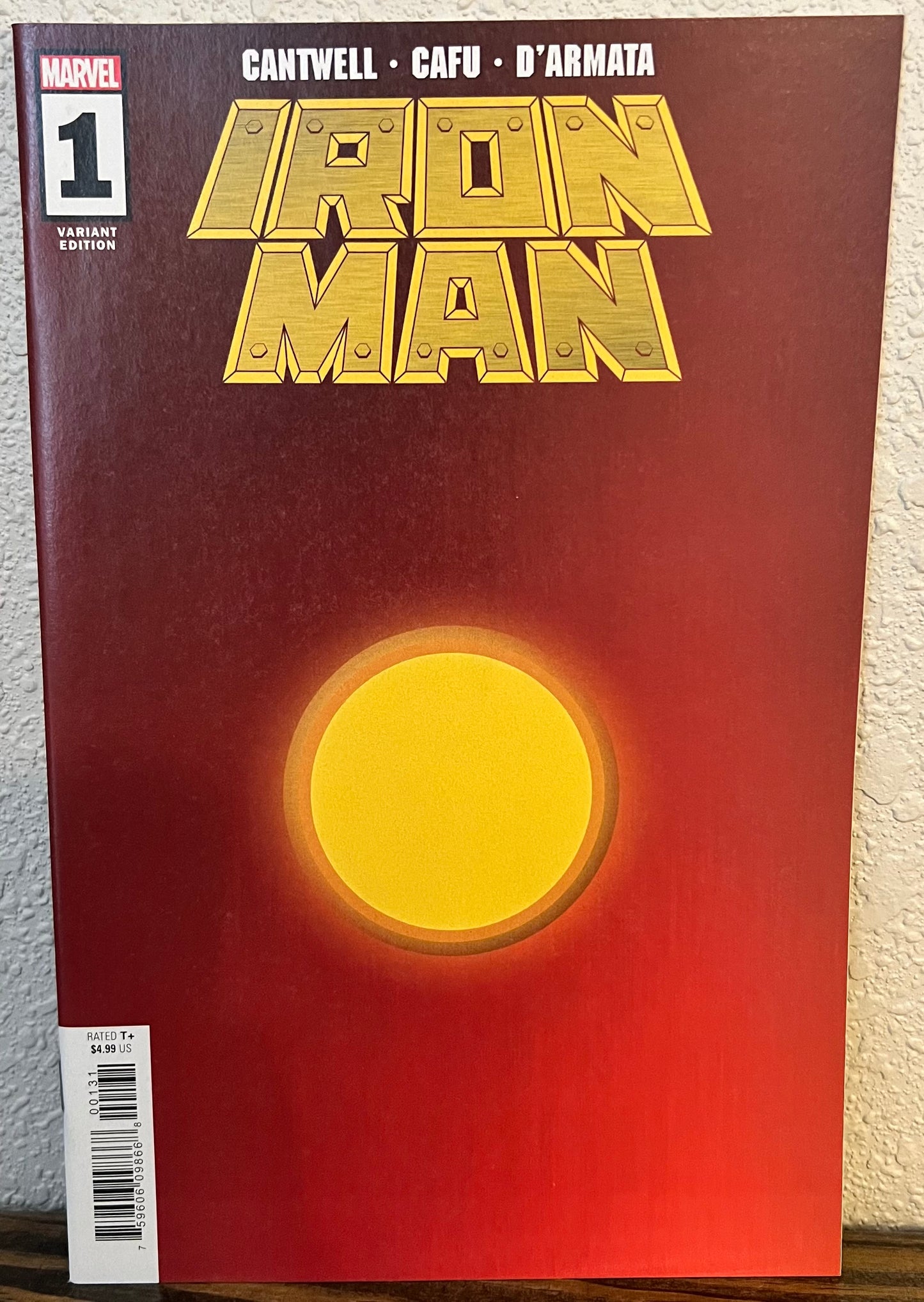 Iron Man #1 Vol 6 1:200 Red & Gold Variant Cover