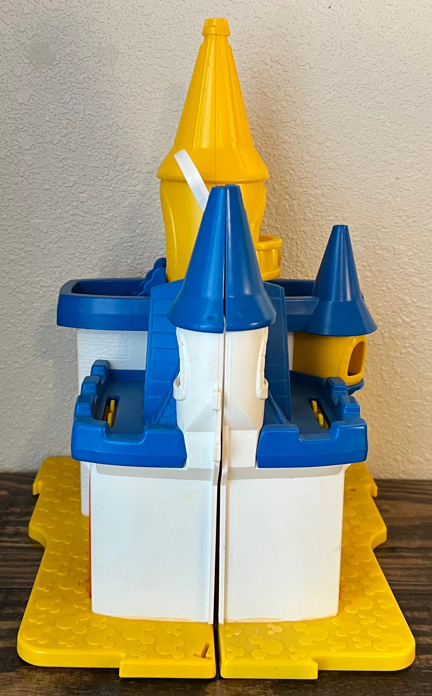 Vintage 1977 Hasbro Mickey Mouse's Magic Kingdom Weebles Castle