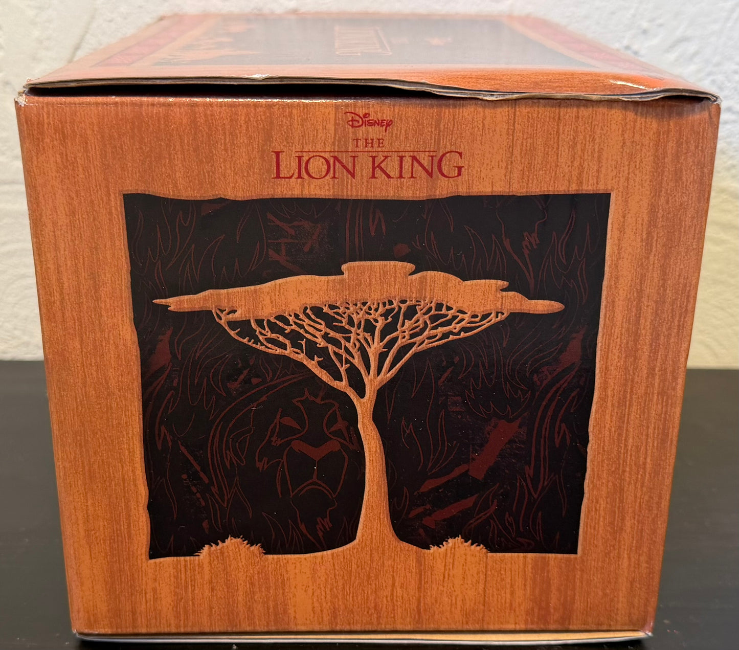 Funko Pop Disney The Lion King Hot Topic Exclusive Deluxe Box Scar with Green Flames #544