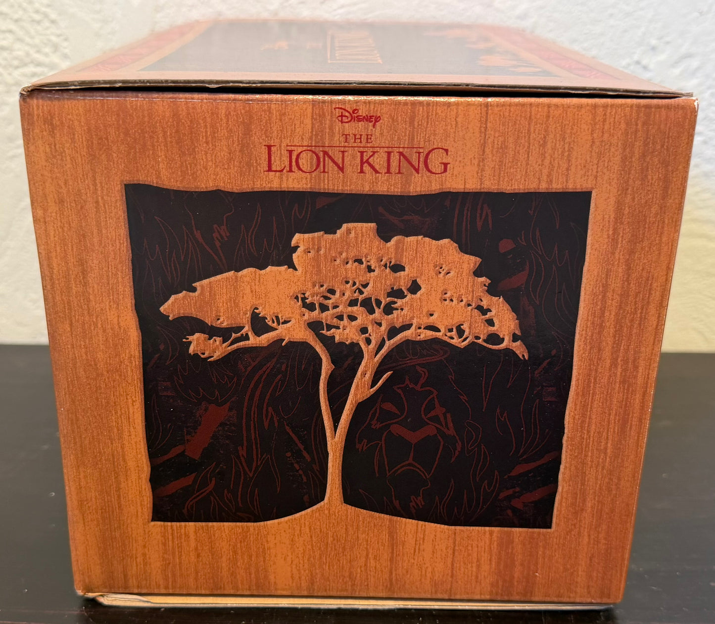 Funko Pop Disney The Lion King Hot Topic Exclusive Deluxe Box Scar with Green Flames #544